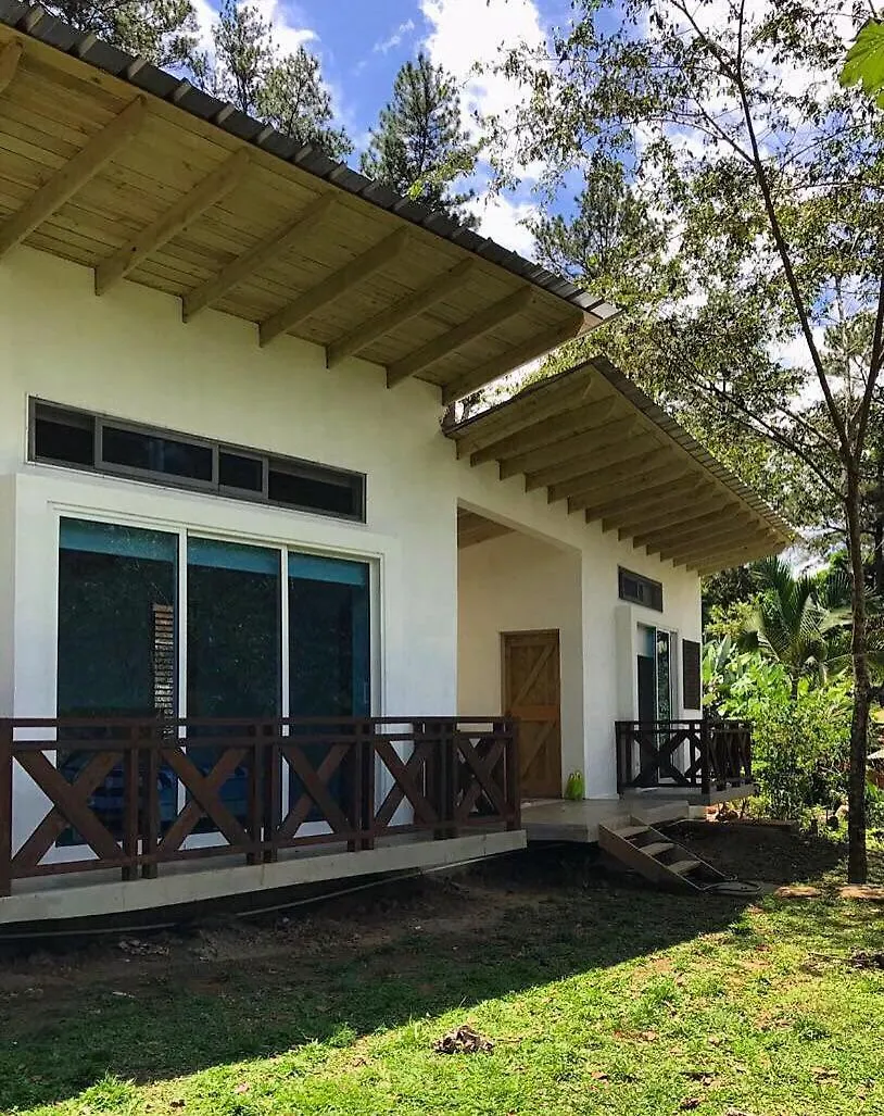 Diferencia Eco-Retreat Hotel San Jose de Las Matas Lodge