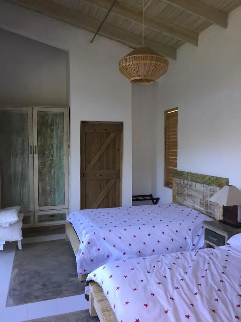 Diferencia Eco-Retreat Hotel San Jose de Las Matas 0*,